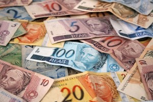 qual e a comissao do corretor de imoveis