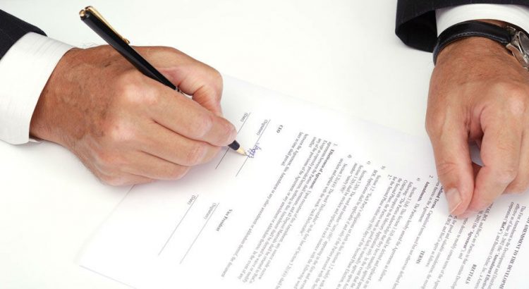 Contrato de exclusividade e ficha de visita