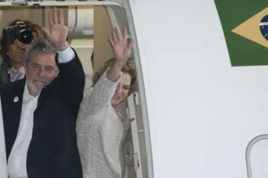 MP de SP intima Lula e Marisa para depor sobre tríplex
