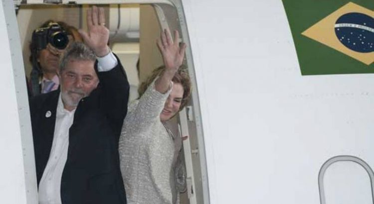 MP de SP intima Lula e Marisa para depor sobre tríplex