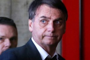Bolsonaro: “Propriedade privada é sagrada e ponto final”