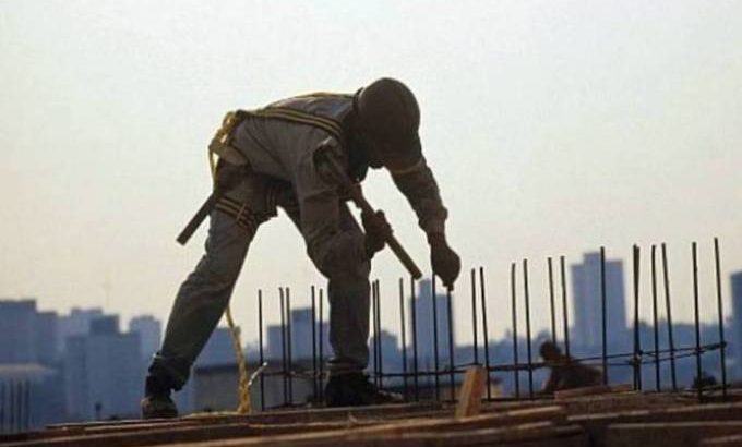 Venda de cimento cresce 1,5% no 1º semestre, puxada pela construção civil