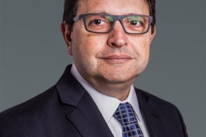 É mais fácil investir no Brasil em momento de crise, diz Perroni