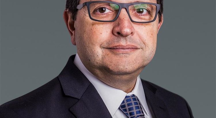 É mais fácil investir no Brasil em momento de crise, diz Perroni